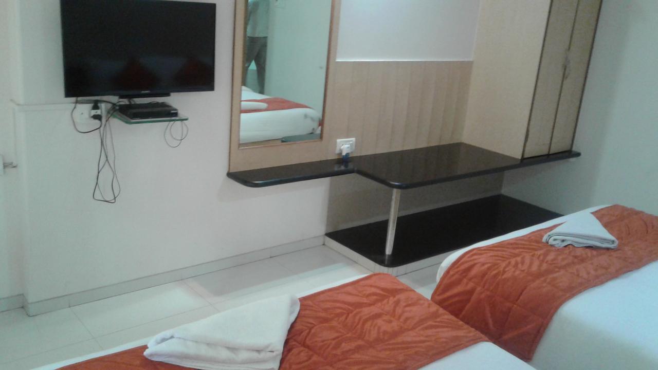 Hotel Ashwin Bombaim Exterior foto