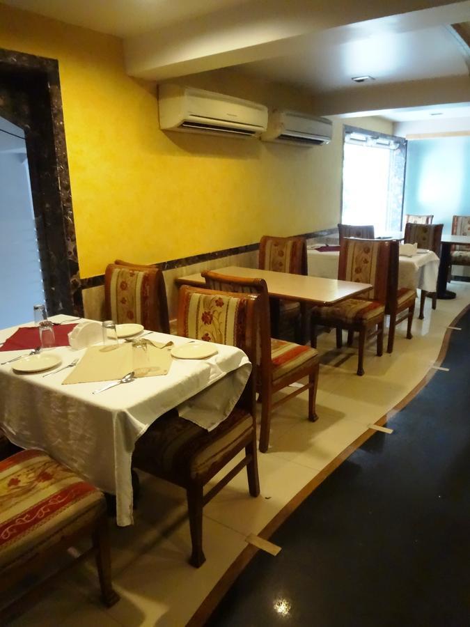 Hotel Ashwin Bombaim Exterior foto