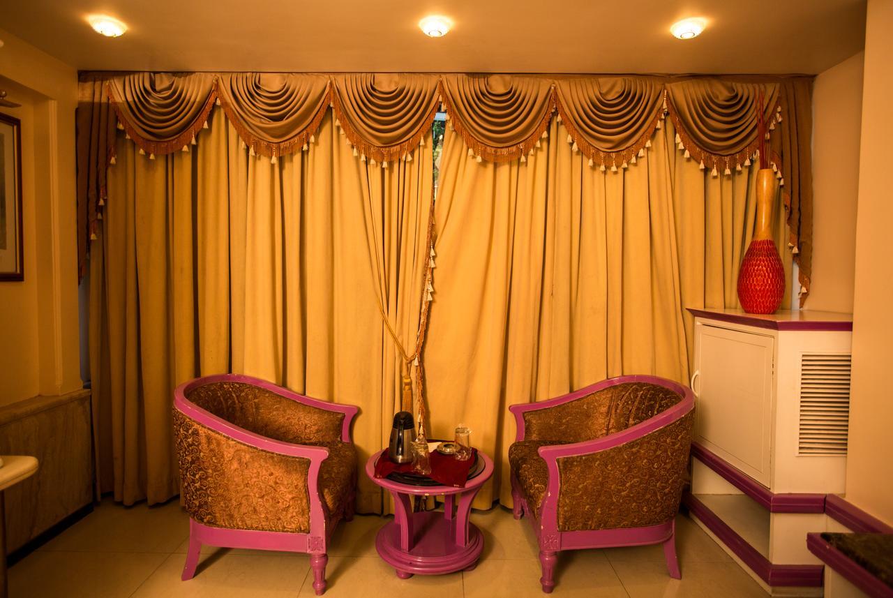 Hotel Ashwin Bombaim Exterior foto